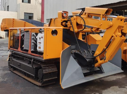 使用履帶扒渣機(jī)要做哪些預(yù)啟動(dòng)?檢查工作呢呢？這3點(diǎn)看一看！