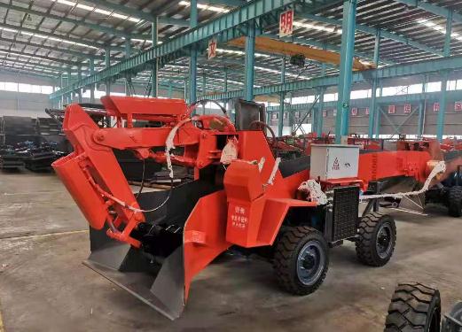 冬季在使用扒渣機(jī)的時(shí)候，要注意什么呢？